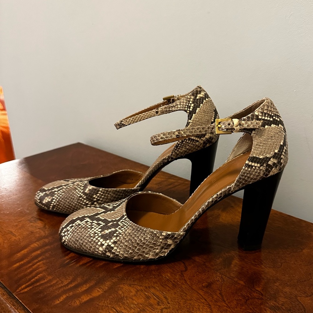 Bally Heels - Picture 2 of 11